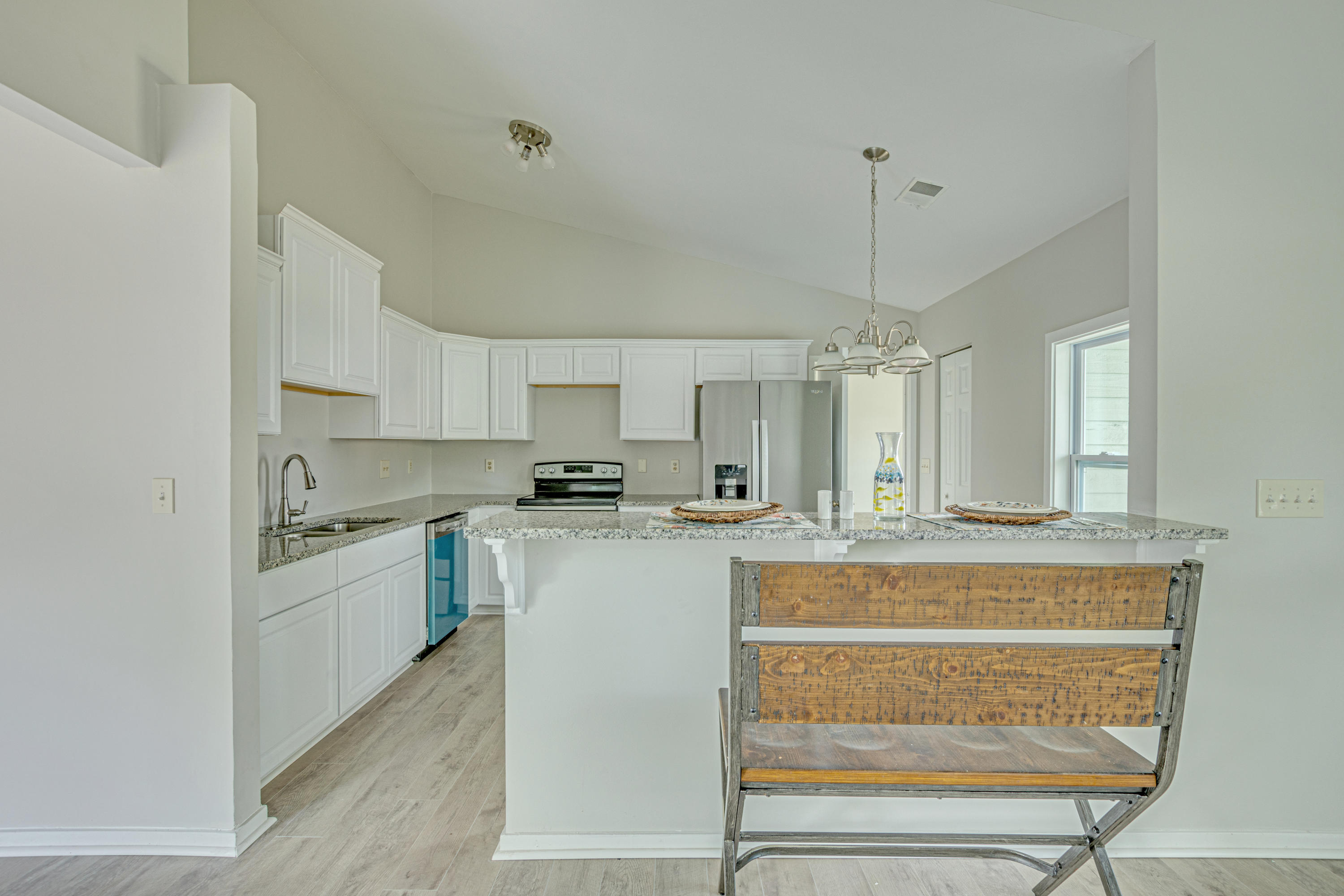 108 Coventry Road Summerville, SC 29486 - Photo 9 of 34 22