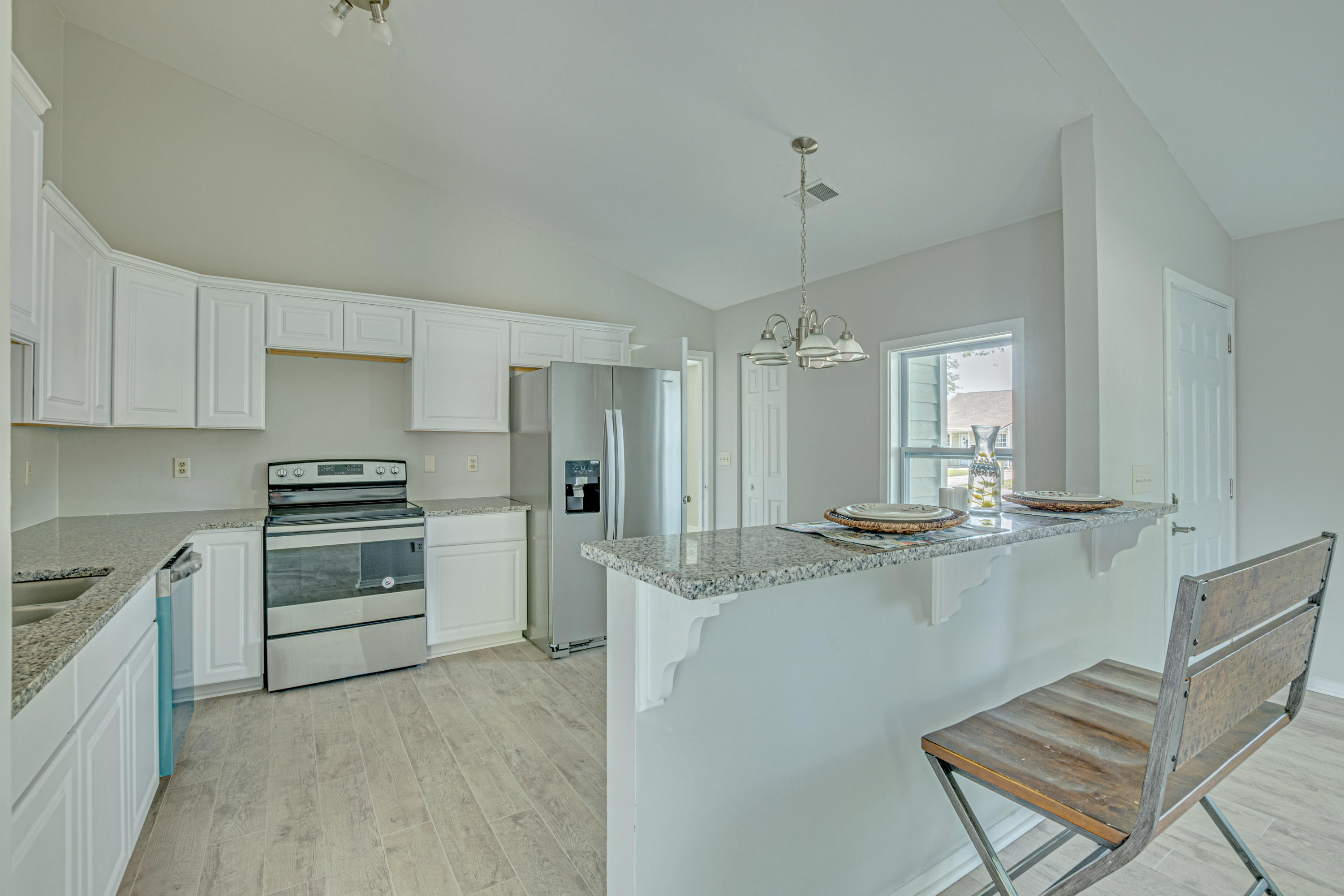 108 Coventry Road Summerville, SC 29486 - Photo 10 of 34 15