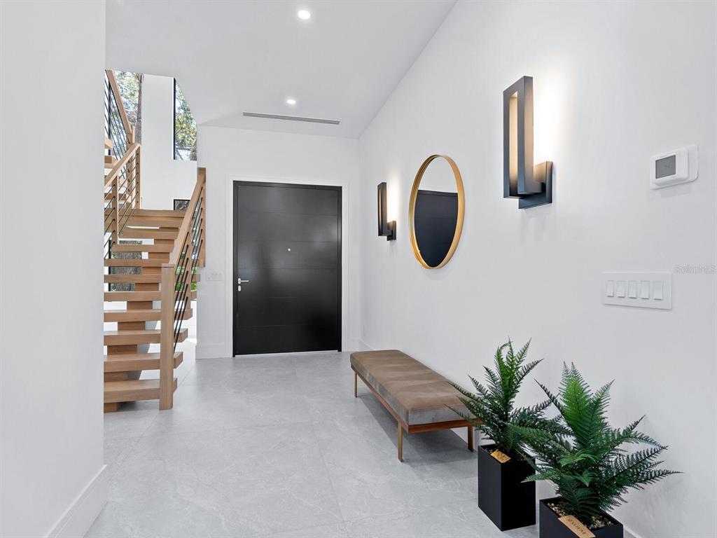 2467 Hyde Park Street Sarasota, FL 34239 - Photo 16 of 42