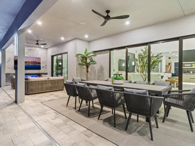 $15,000 | 2467 Hyde Park Street, Sarasota, FL 34239