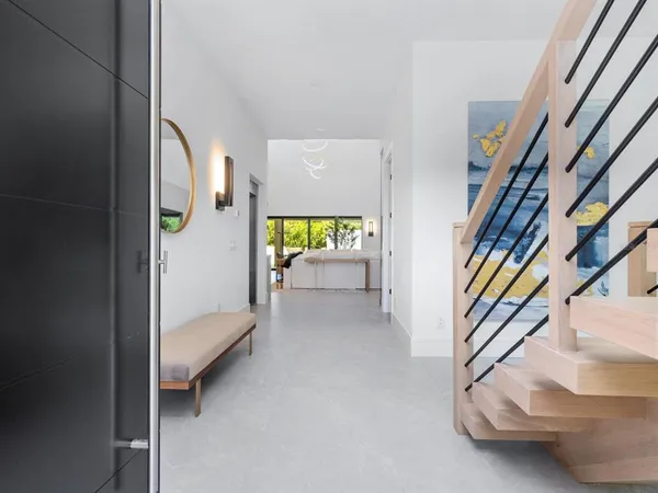 a view of an entryway with furniture