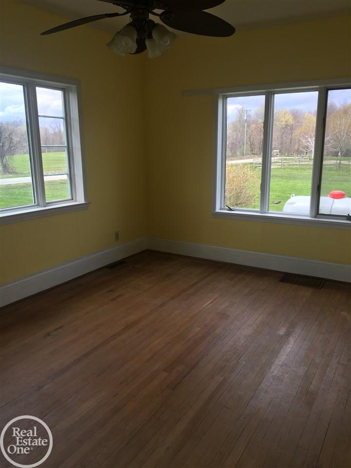 8346 Vincent Road Jeddo, MI 48032 - Photo 14 of 45