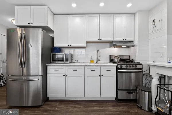 $1,425 | 2101-17 Chestnut Street, Unit 1805, Philadelphia, PA 19103