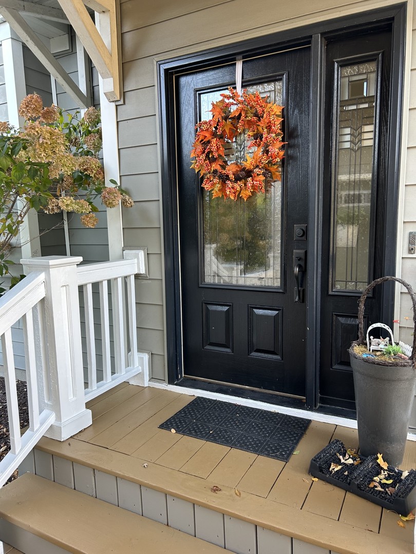 1719 Riverside Avenue St. Charles, IL 60174 - Photo 4 of 25 Gallery Image 4