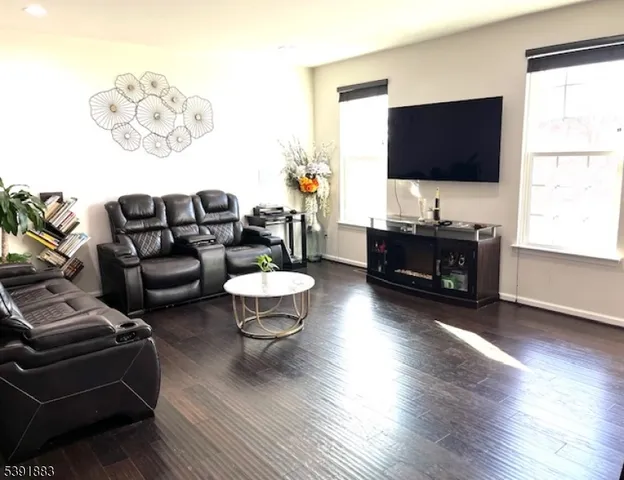 $3,500 | 48 Woodland Way, Mount Arlington, NJ 07856