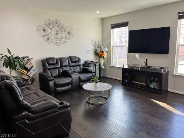 $3,500 | 48 Woodland Way, Mount Arlington, NJ 07856