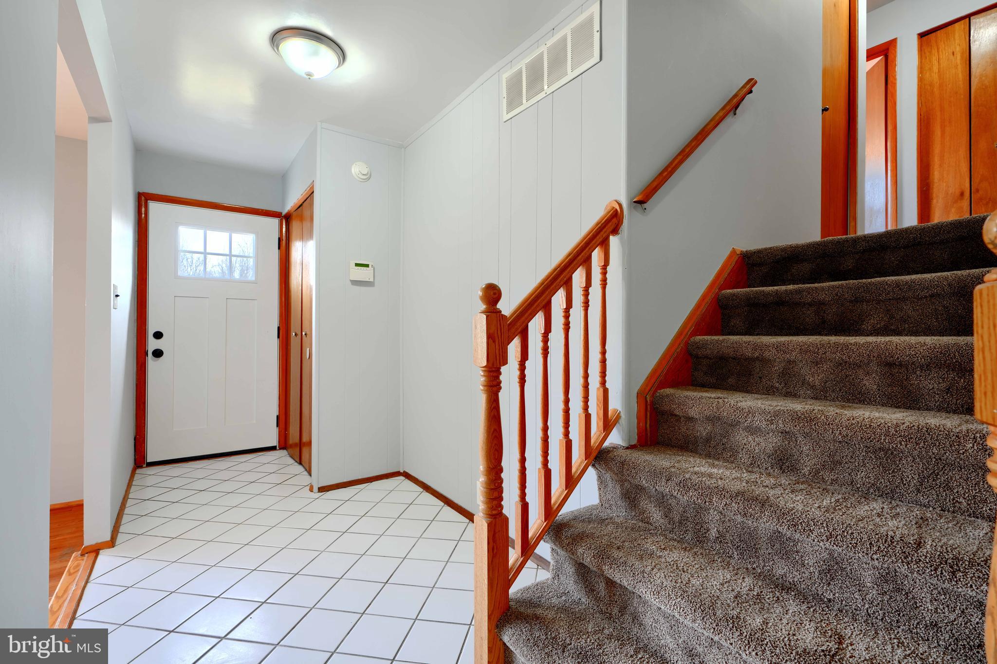 4425 Wynn Road Baltimore, MD 21236 - Photo 4 of 39 a view of an entryway
