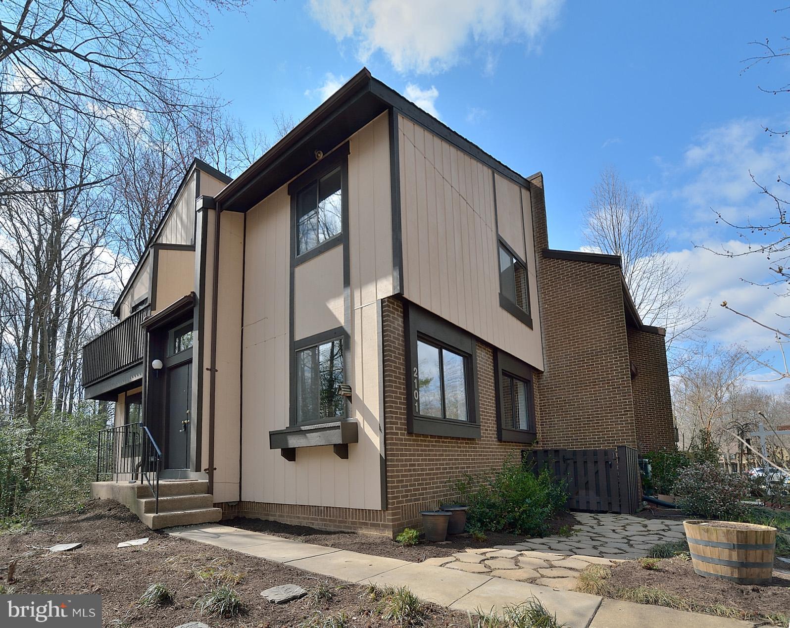 2101 Glencourse Lane Reston, VA 20191 - Photo 1 of 28 Great home just minutes from metro!