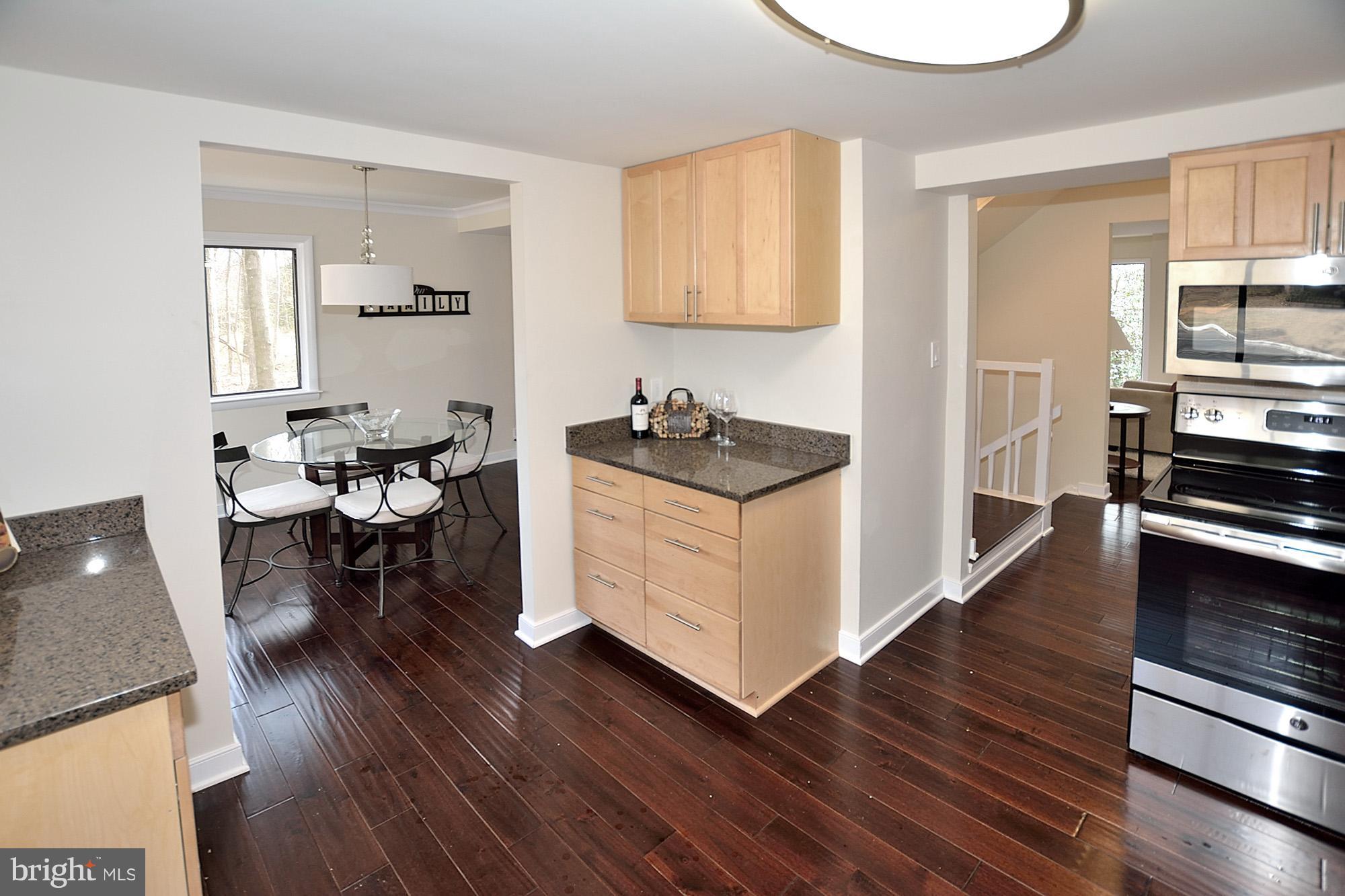 2101 Glencourse Lane Reston, VA 20191 - Photo 11 of 28 Kitchen with expanded cabinets!