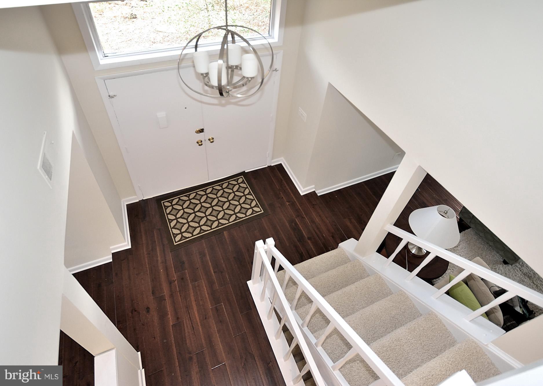 2101 Glencourse Lane Reston, VA 20191 - Photo 3 of 28 View of the foyer