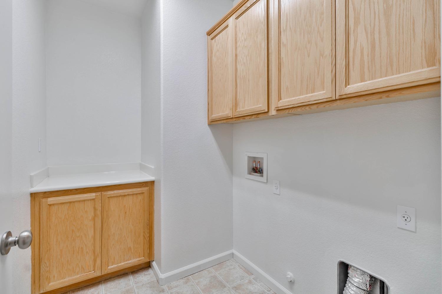863 Chianti Circle Coalinga, CA 93210 - Photo 19 of 35 a view of an empty room