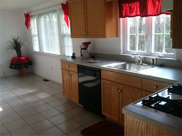 6 Long Pond Road Tyngsborough, MA 01879 - Photo 5 of 21 Gallery Image 5