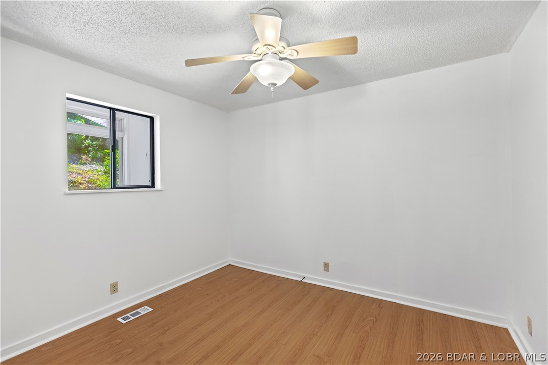 20569 Echo Valley Road Rocky Mount, MO 65072 - Photo 31 of 43 Bedroom 3