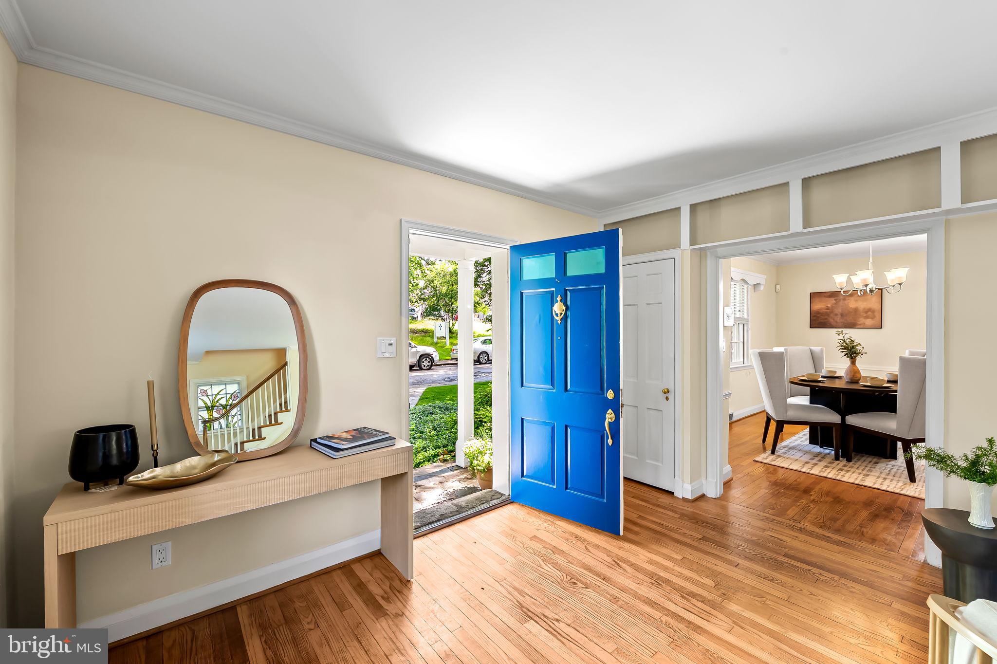 349 Tunbridge Road Baltimore, MD 21212 - Photo 6 of 43 a view of living room filled with furniture and wooden floor