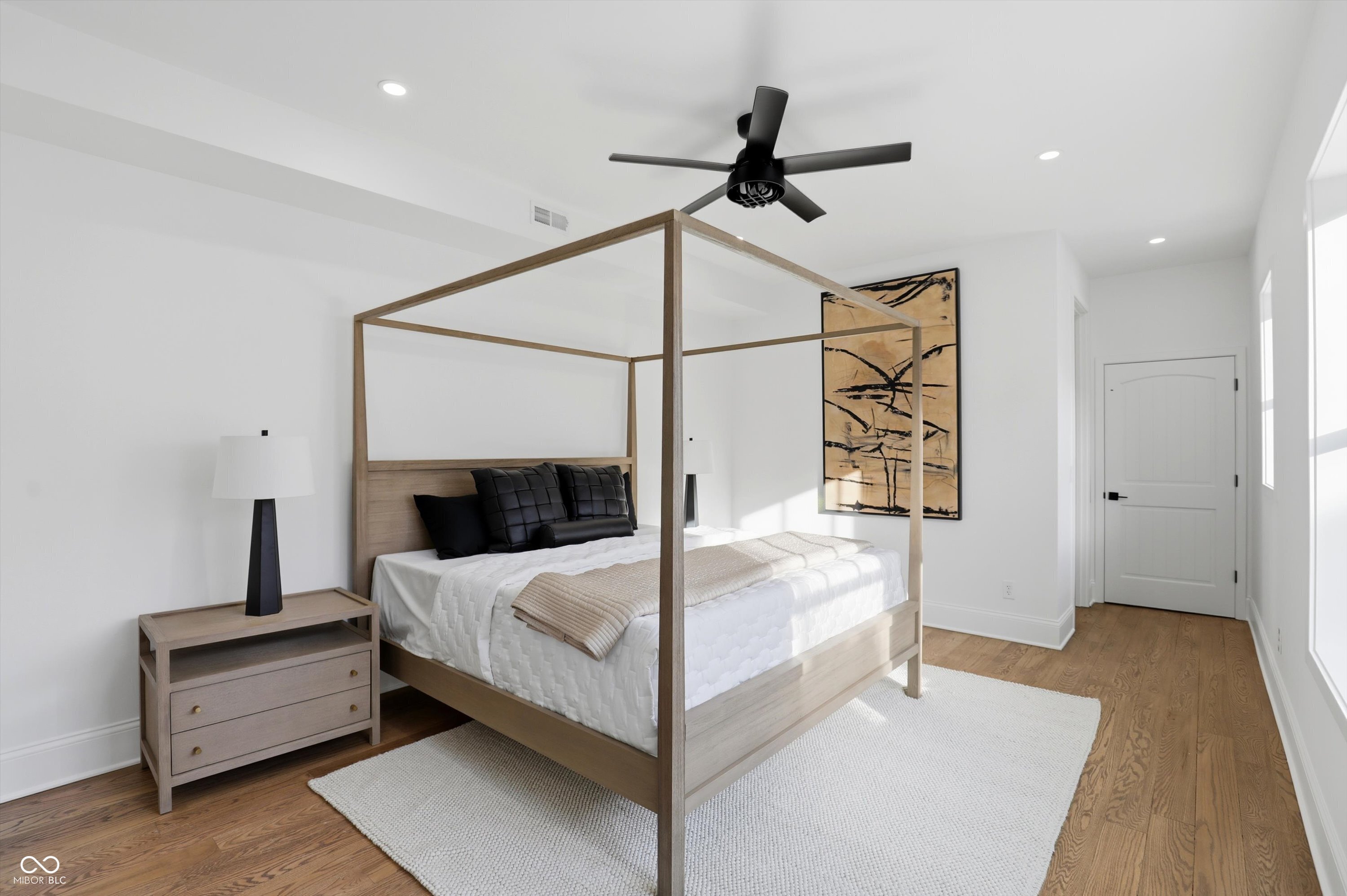 723 North Cleveland Street Indianapolis, IN 46202 - Photo 11 of 70