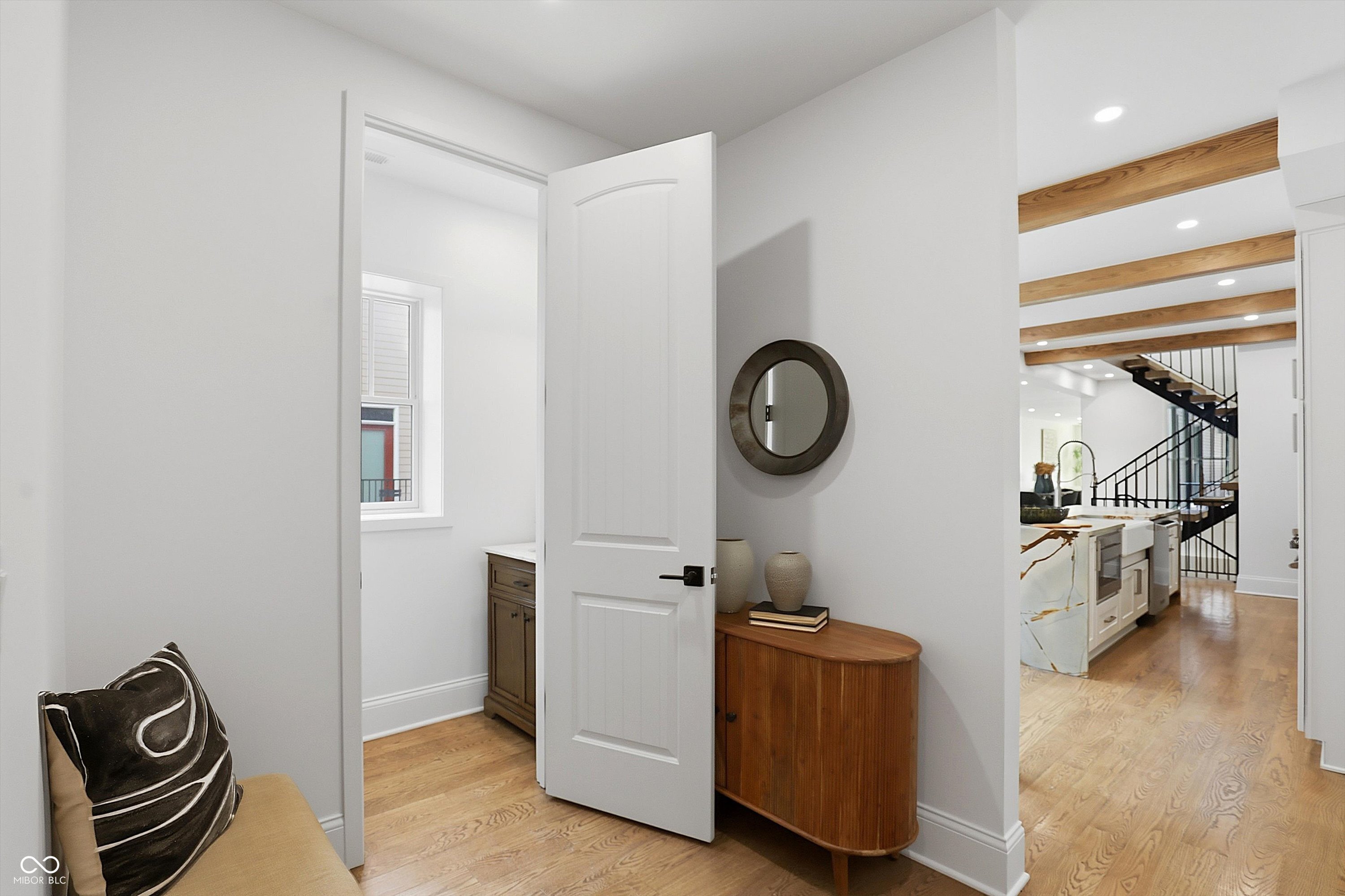 723 North Cleveland Street Indianapolis, IN 46202 - Photo 32 of 70