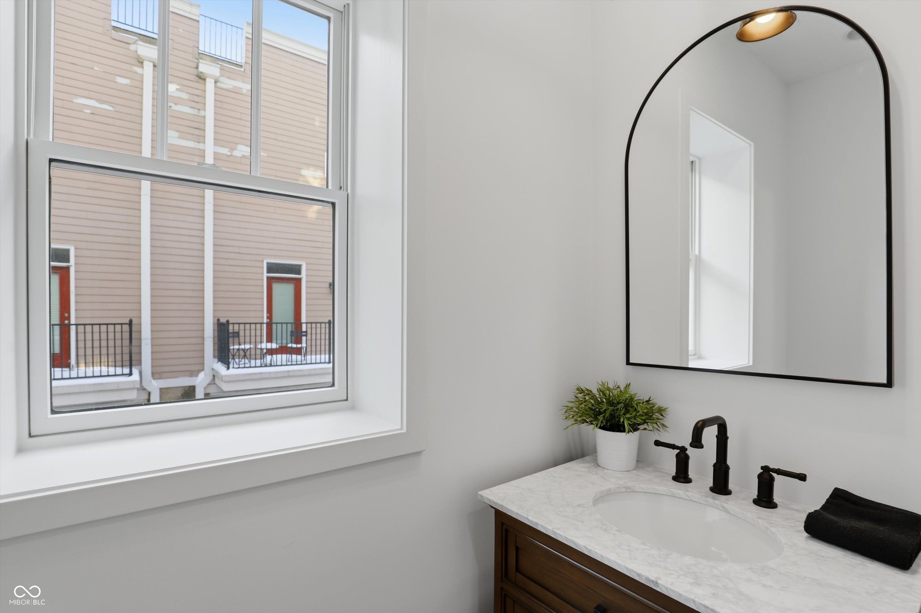 723 North Cleveland Street Indianapolis, IN 46202 - Photo 33 of 70