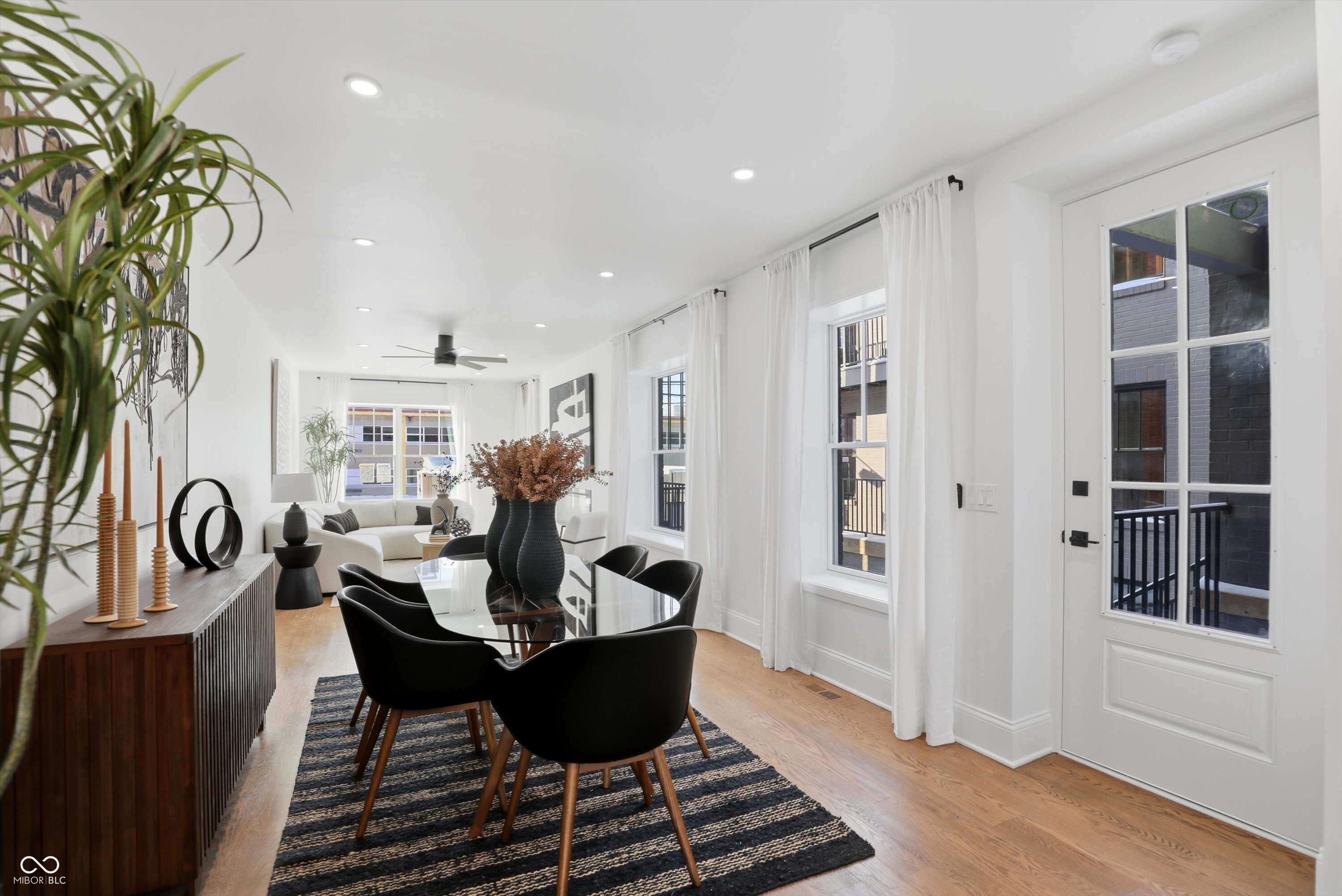 723 North Cleveland Street Indianapolis, IN 46202 - Photo 7 of 70