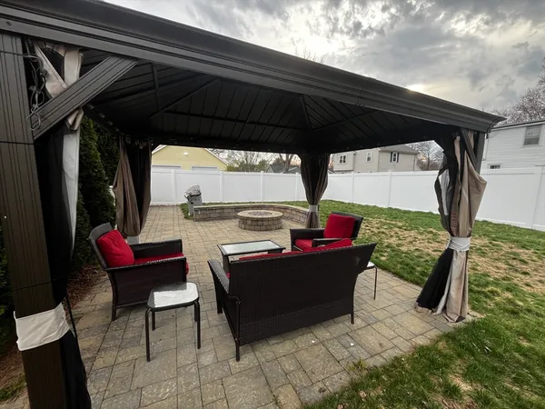 $499,900 | 21 Wheeler Avenue, Haverhill, MA 01832