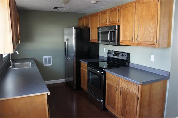 44 Plantation Road, Unit 44 Oxford, MA 01540 - Photo 2 of 12 Gallery Image 2