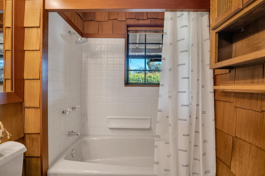 2616 Las Positas Road Santa Barbara, CA 93105 - Photo 27 of 63 2616 Las Positas Rd-HsHProd-73