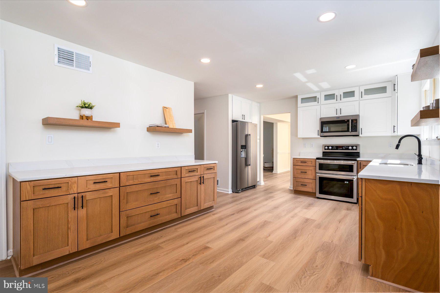 6091 Franklin Gibson Road Tracys Landing, MD 20779 - Photo 3 of 57