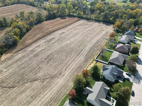$205,000 | 5 Mozart Place, Millstadt, IL 62260