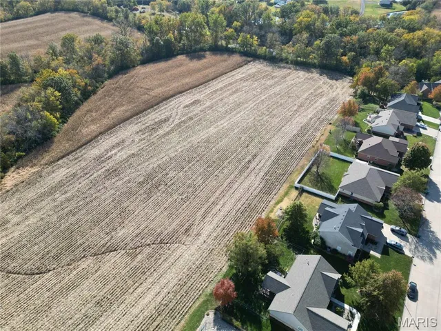 $205,000 | 5 Mozart Place, Millstadt, IL 62260