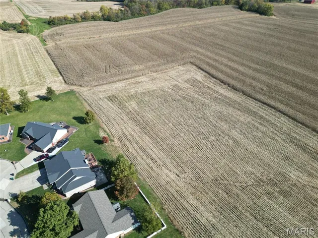 $205,000 | 5 Mozart Place, Millstadt, IL 62260