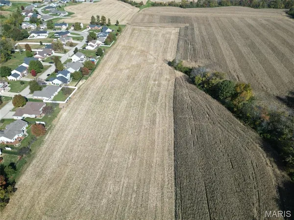 $205,000 | 5 Mozart Place, Millstadt, IL 62260