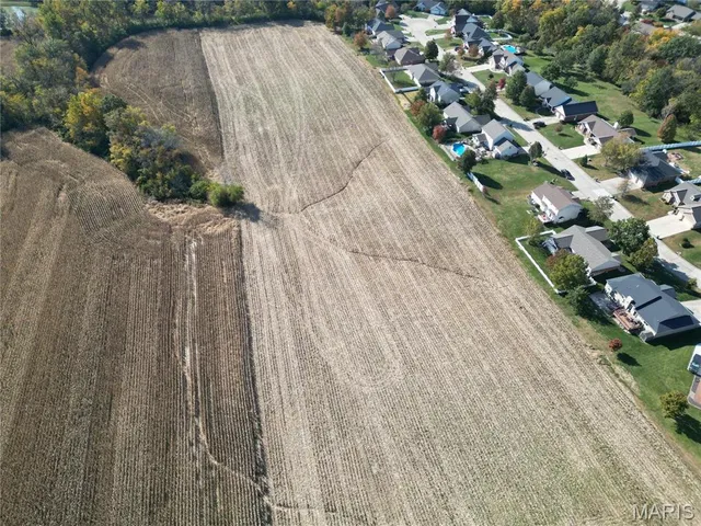 $205,000 | 5 Mozart Place, Millstadt, IL 62260