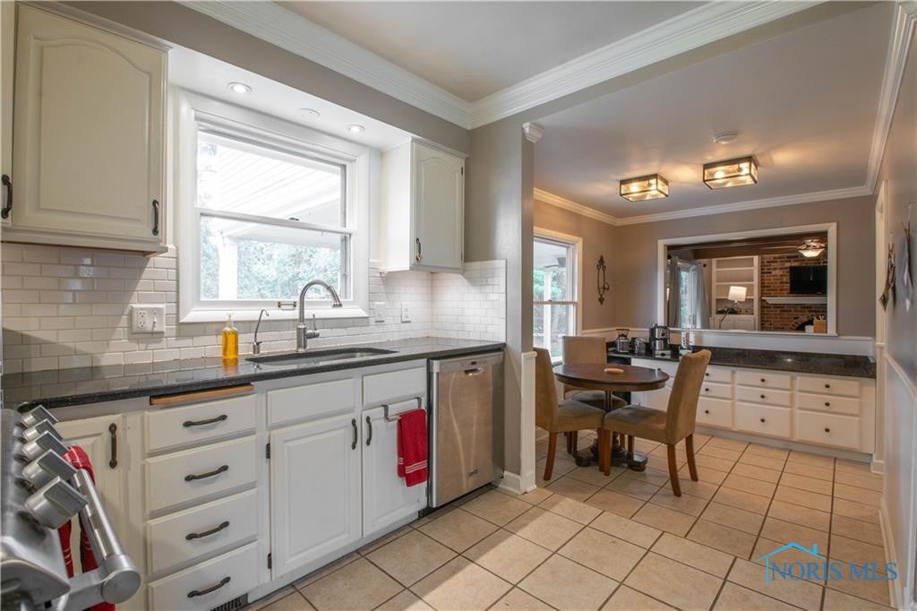 7519 Club Road Sylvania, OH 43560 - Photo 15 of 50 Gallery Image 15