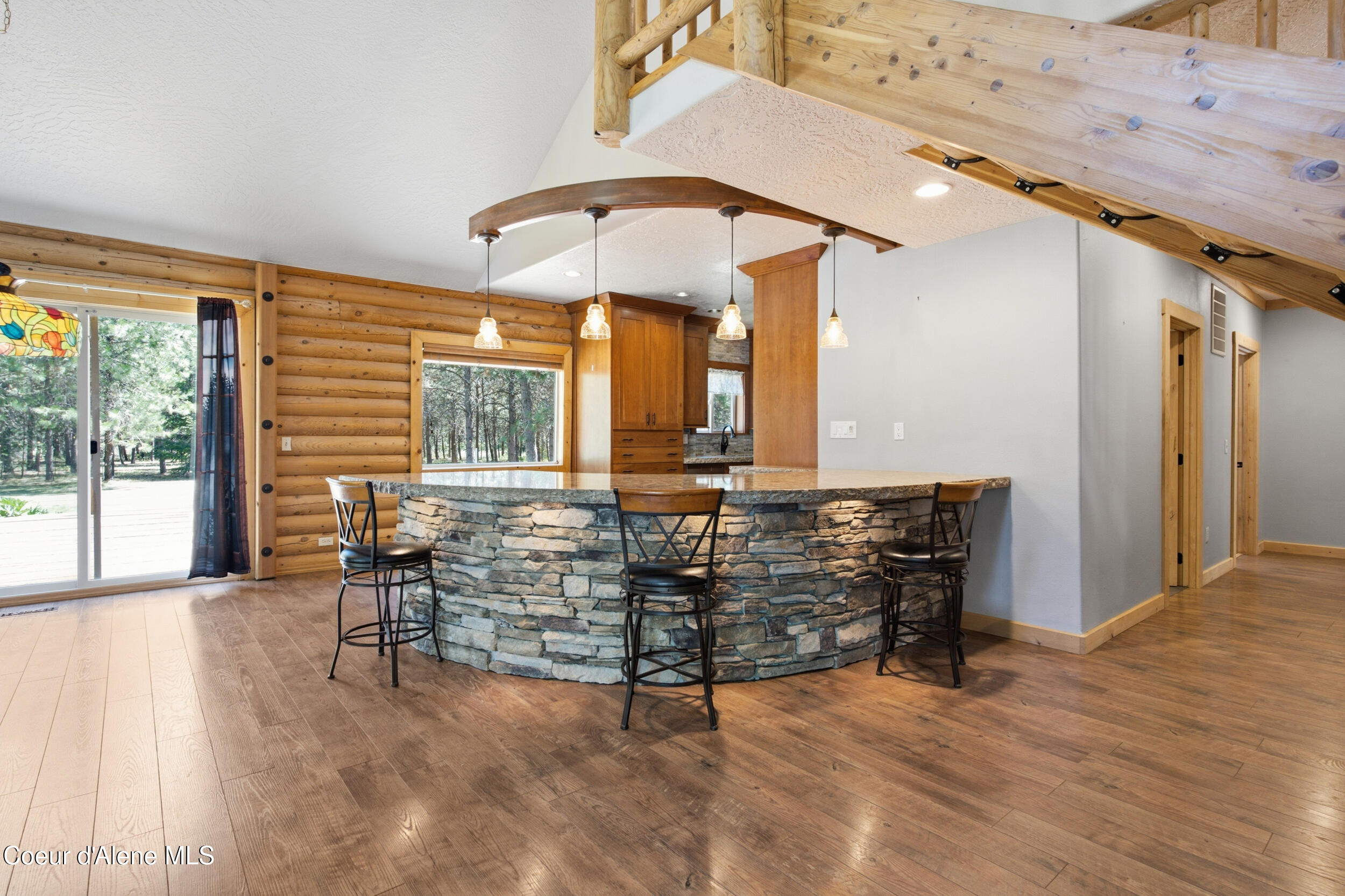27294 North Clagstone Road Athol, ID 83801 - Photo 17 of 77 Breakfast BAr