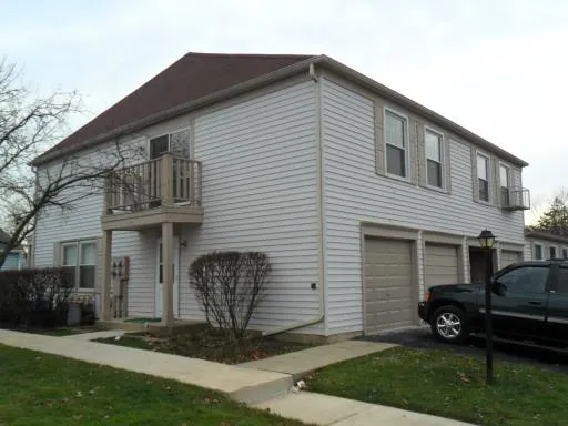 $1,800 | 479 James Court, Unit D, Glendale Heights, IL 60139