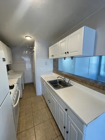 $1,800 | 479 James Court, Unit D, Glendale Heights, IL 60139