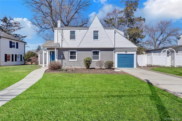 $975,000 | 154 California Avenue, Freeport, NY 11520