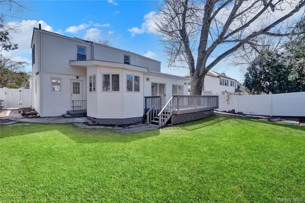 $975,000 | 154 California Avenue, Freeport, NY 11520