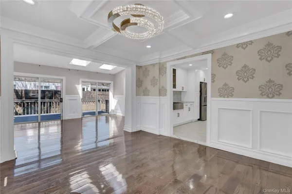 $975,000 | 154 California Avenue, Freeport, NY 11520