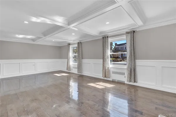 $975,000 | 154 California Avenue, Freeport, NY 11520