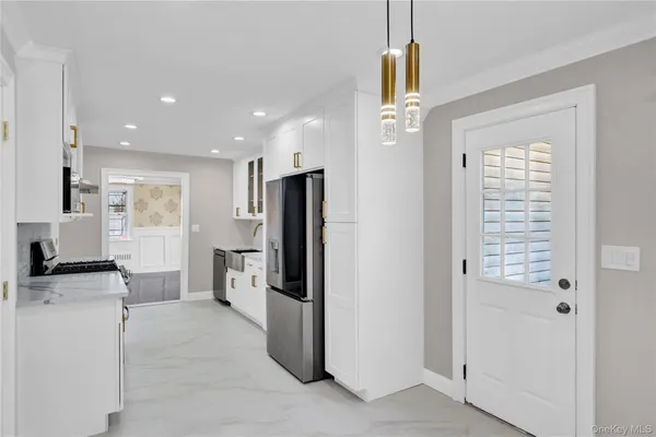 $975,000 | 154 California Avenue, Freeport, NY 11520