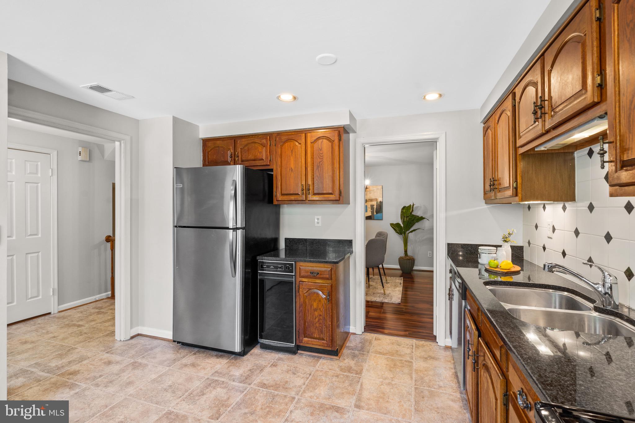 8939 Park Forest Drive Springfield, VA 22152 - Photo 19 of 48