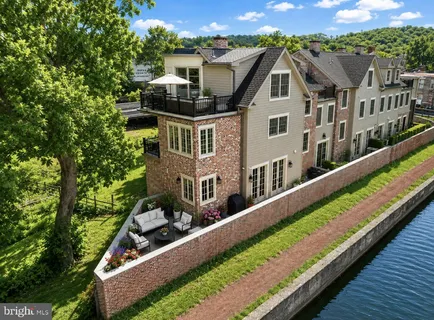 $3,290,000 | 18 West Mechanic Street, Unit 3, New Hope, PA 18938