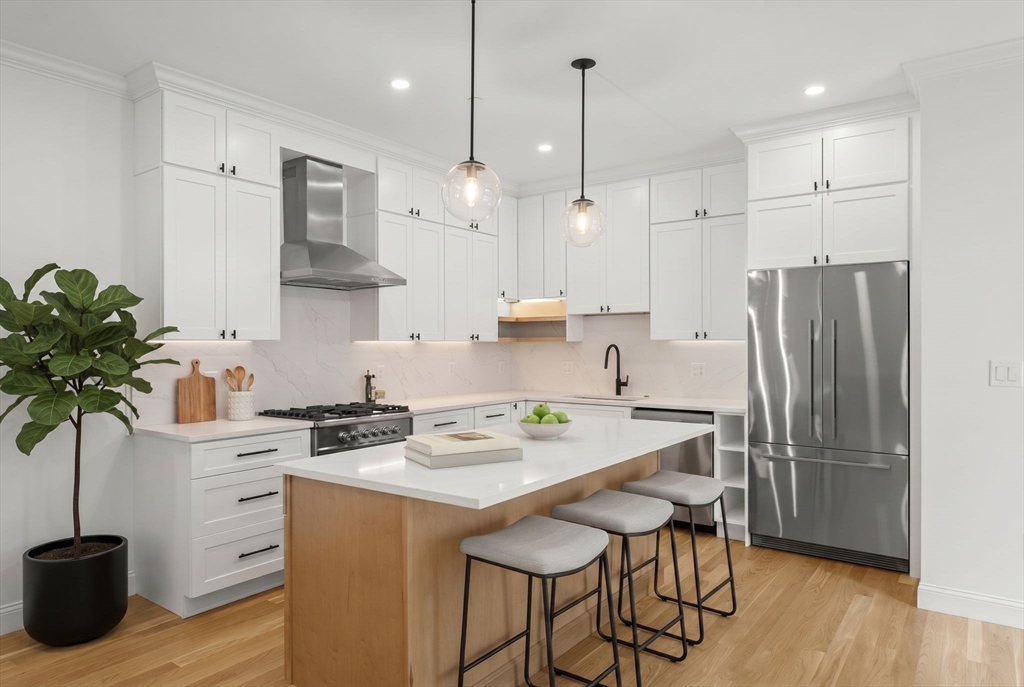 27 Shepard Street, Unit 3 Boston, MA 02135 - Photo 1 of 33
