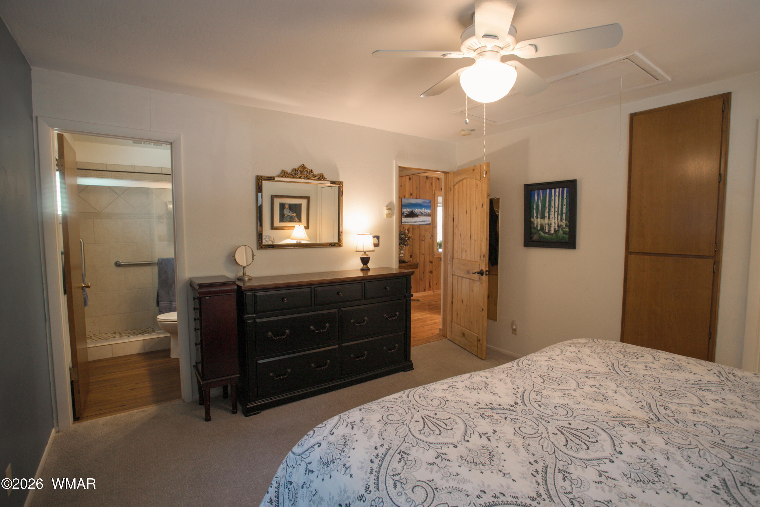 2982 Hummingbird Lane Pinetop, AZ 85935 - Photo 12 of 36 Master Bedroom