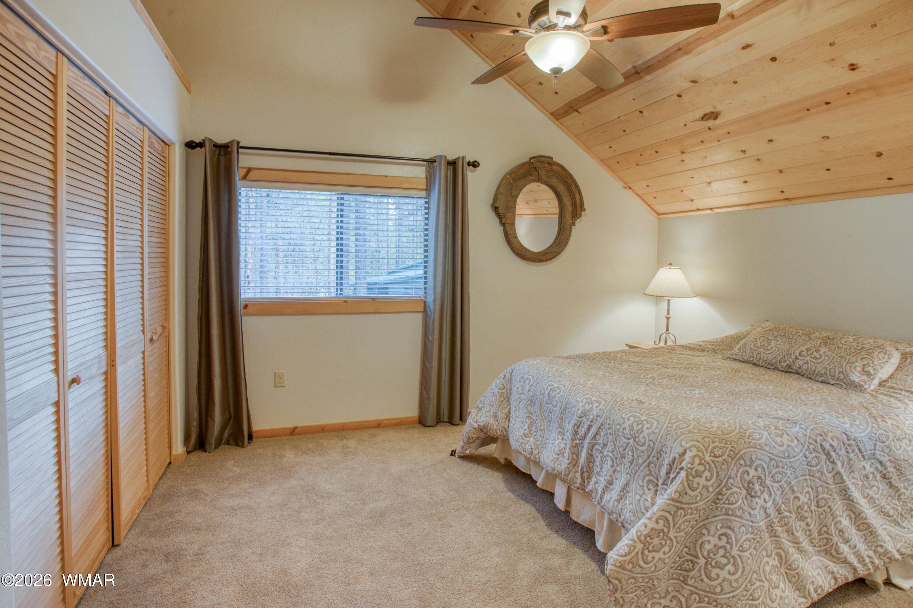 2982 Hummingbird Lane Pinetop, AZ 85935 - Photo 19 of 36 Upstairs Bedroom
