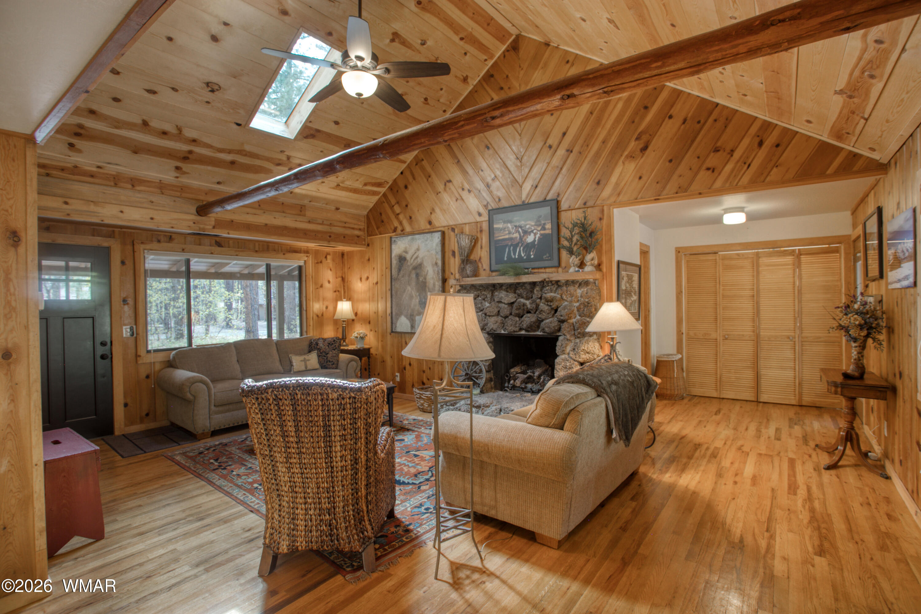 2982 Hummingbird Lane Pinetop, AZ 85935 - Photo 5 of 36 Living Room