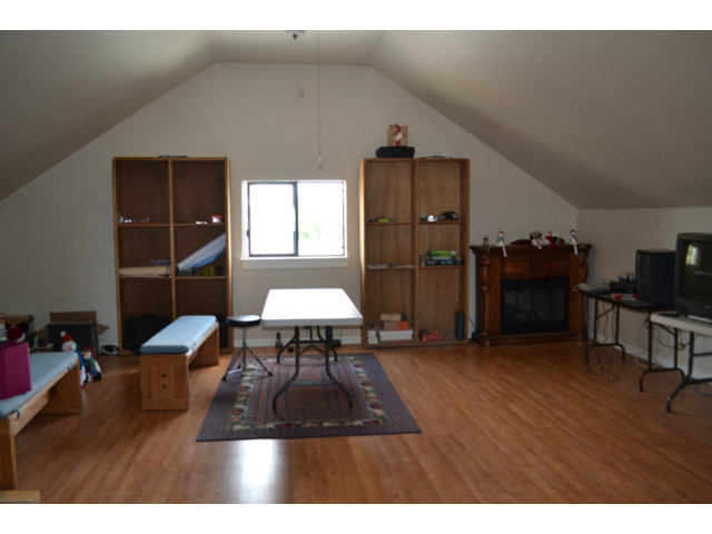 301 Dooling Road Hollister, CA 95023 - Photo 11 of 13 Gallery Image 11