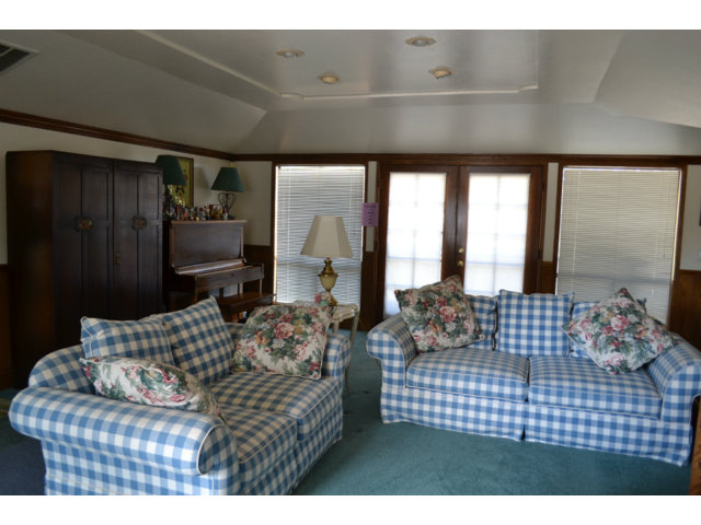 301 Dooling Road Hollister, CA 95023 - Photo 8 of 13 Gallery Image 8