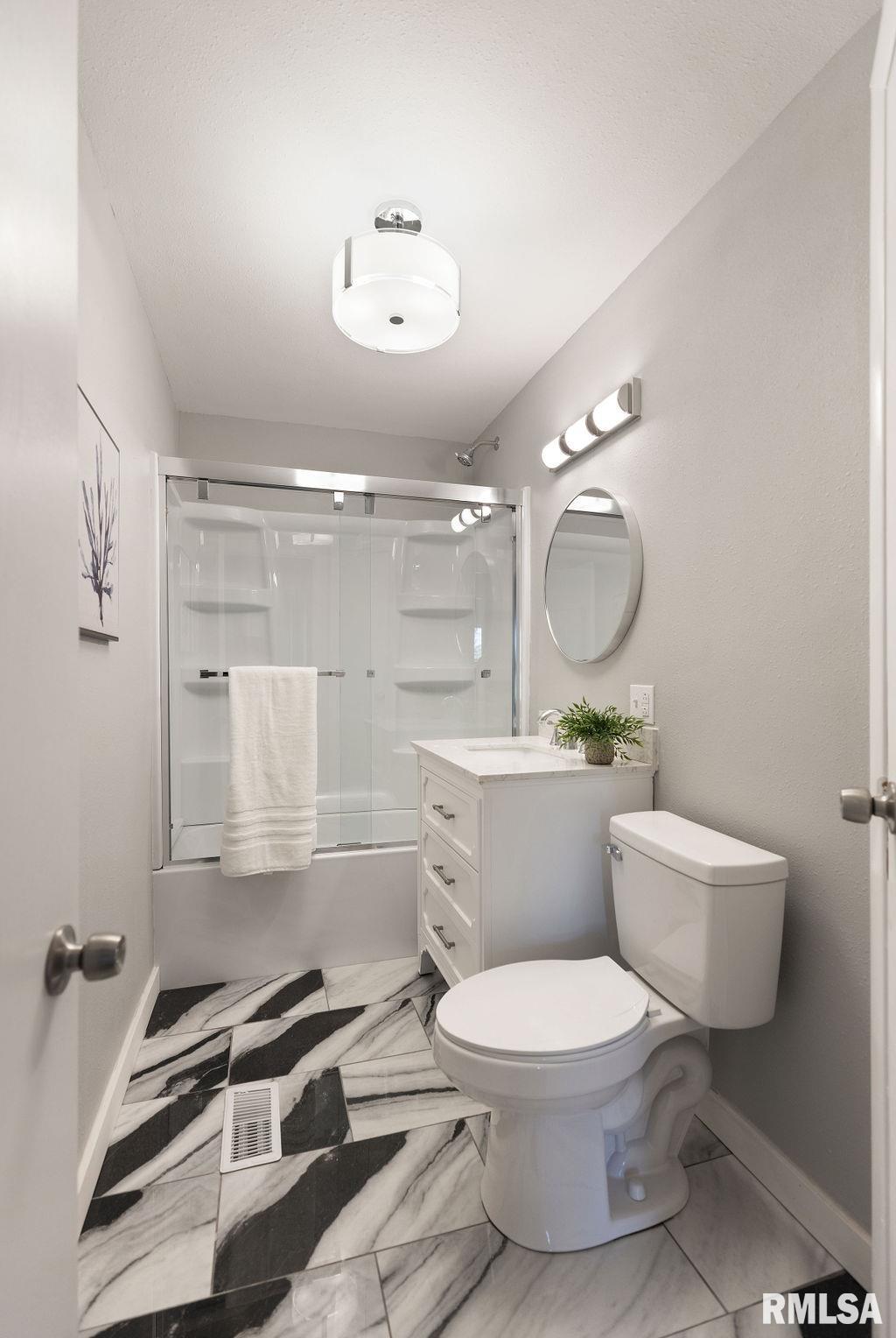 4406 Columbus Road Quincy, IL 62305 - Photo 14 of 23 Gallery Image 14