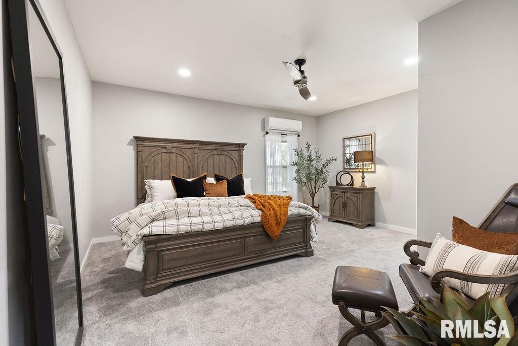 4406 Columbus Road Quincy, IL 62305 - Photo 4 of 23 Gallery Image 4